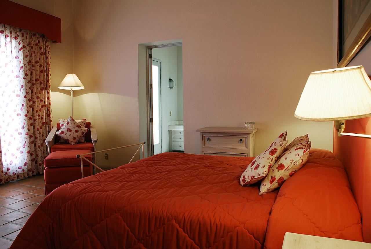 Lake Chapala Inn Room photo