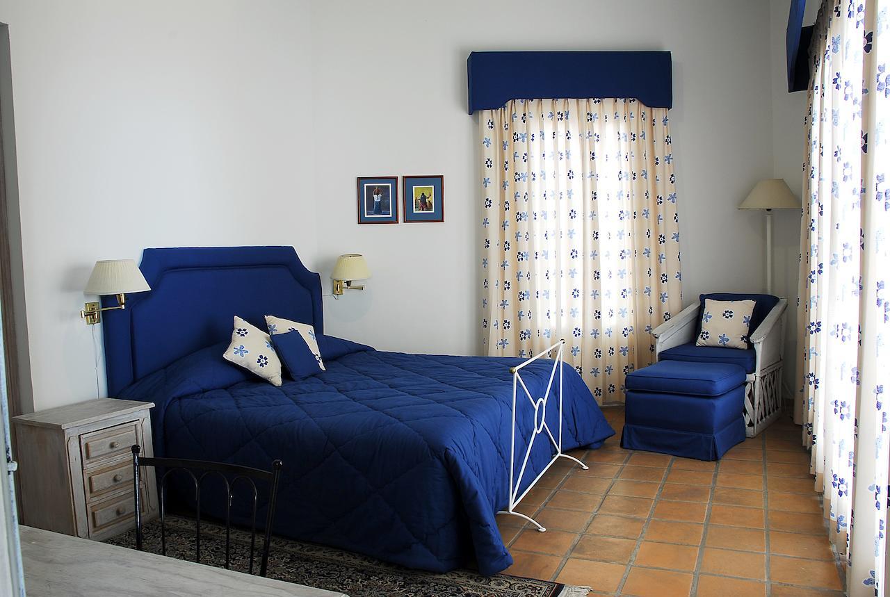 Lake Chapala Inn Room photo